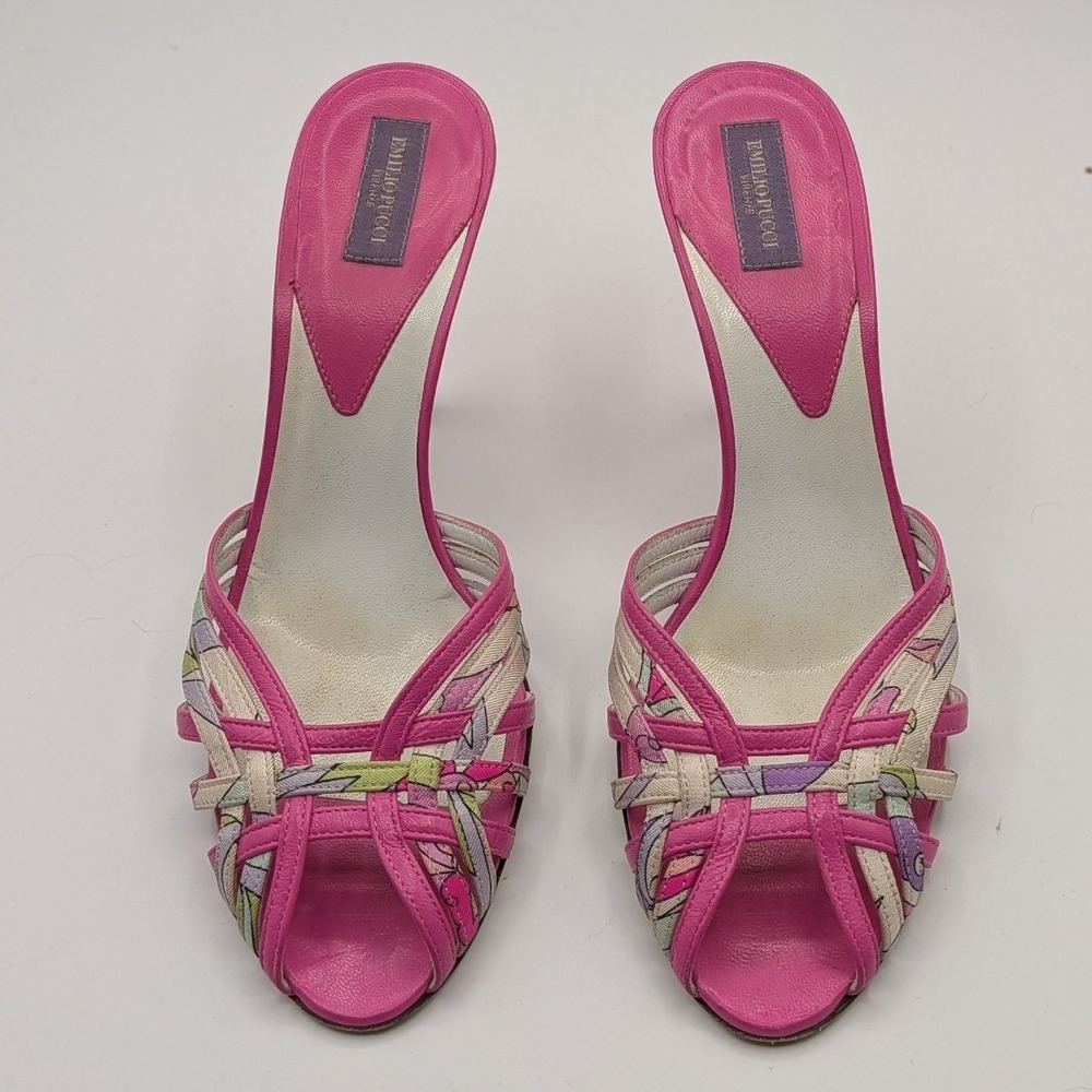 Emilio Pucci 37 EU 6.5 US Pink Leather Floral Kitten Heel Mules Made in Italy